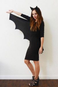 Faire déguisement chauve souris avec robe