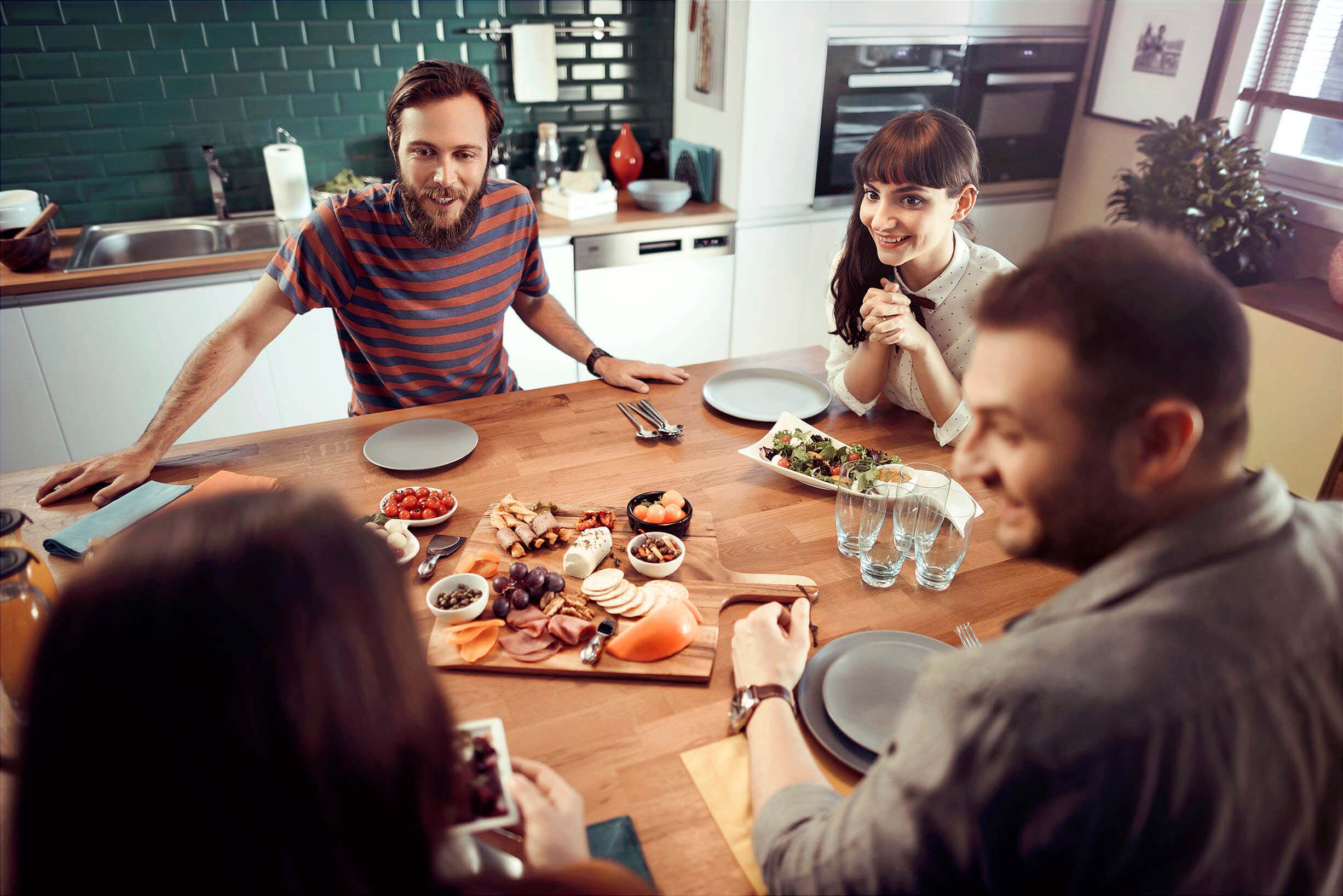ambiance_personnage_table_beko.jpg ambiance_personnage_table_beko.jpg