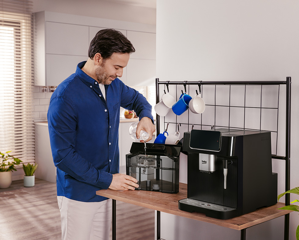 reservoir_eau_machine_a_cafe_caffeexperto_beko.jpg